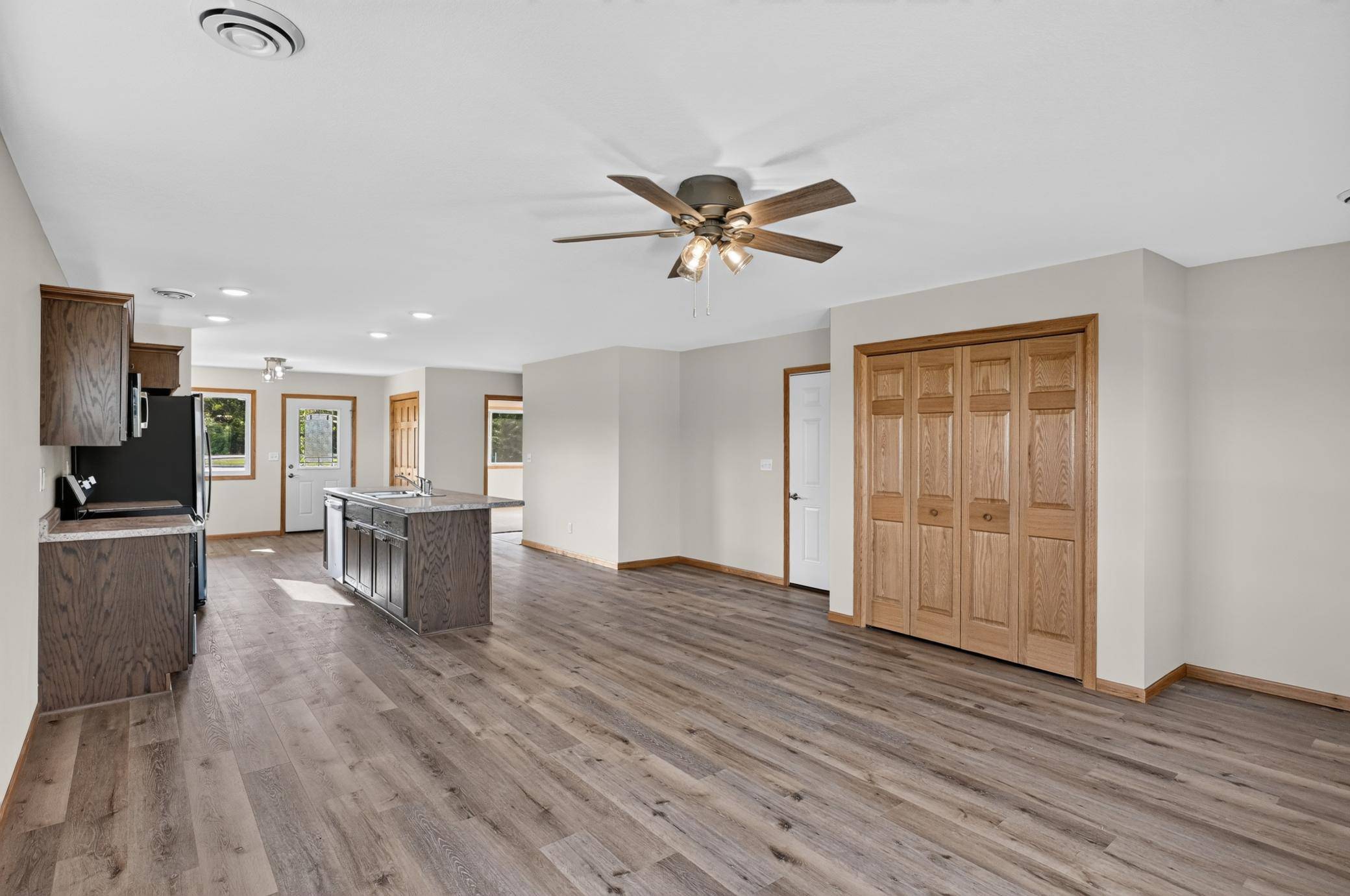 1509 Nokomis ST, Alexandria, MN 56308