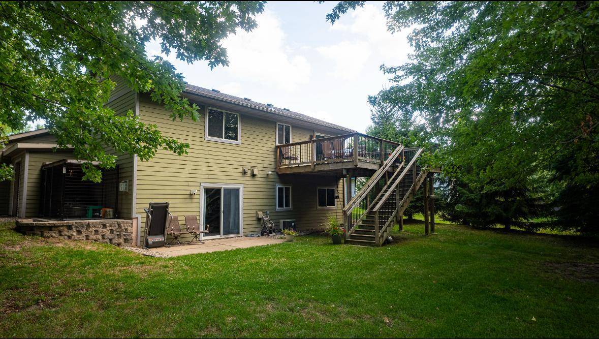 895 Marigold DR, Cambridge, MN 55008