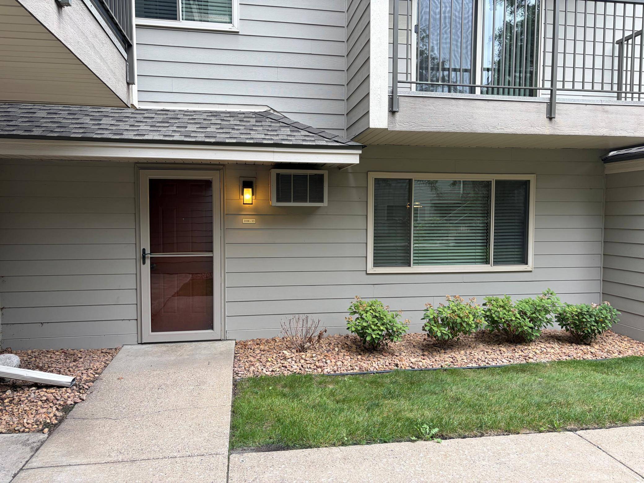 2110 Ridge DR #13, Saint Louis Park, MN 55416