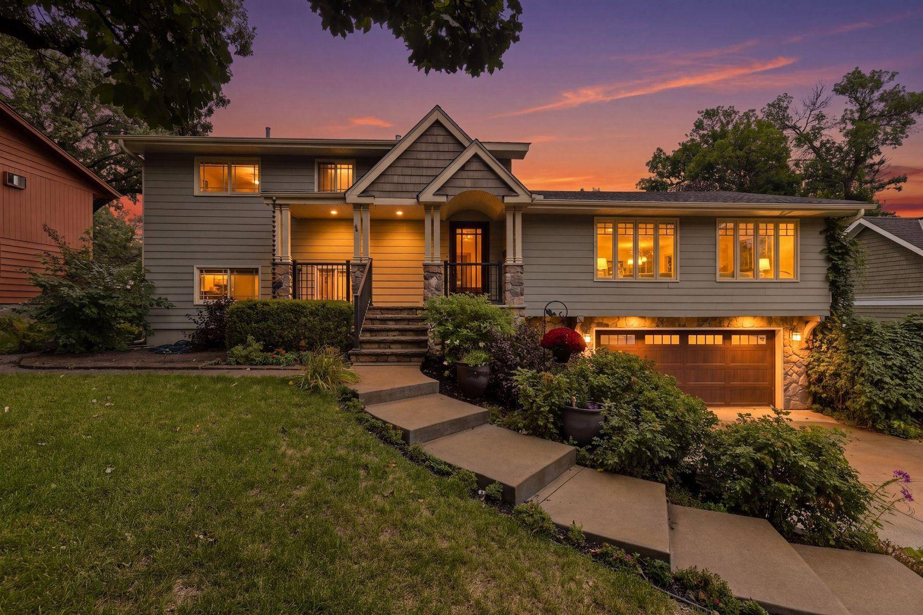 4011 Grimes AVE S, Edina, MN 55416