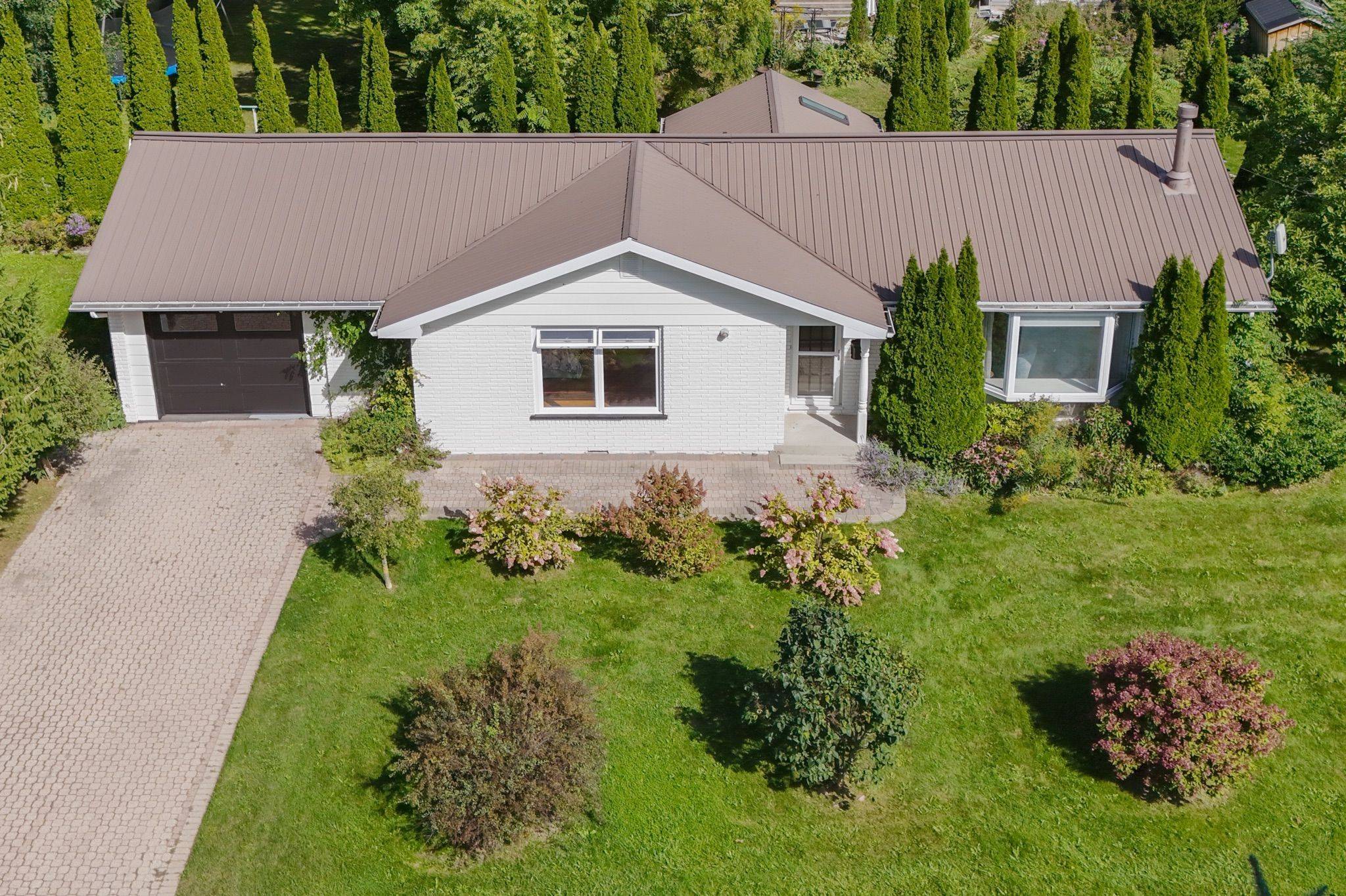 3 Cheer DR, Brighton, ON K0K 1H0
