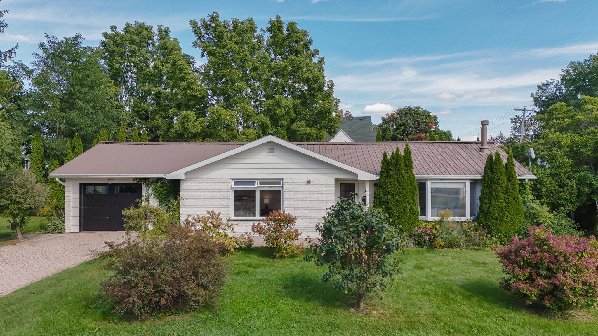 3 Cheer DR, Brighton, ON K0K 1H0