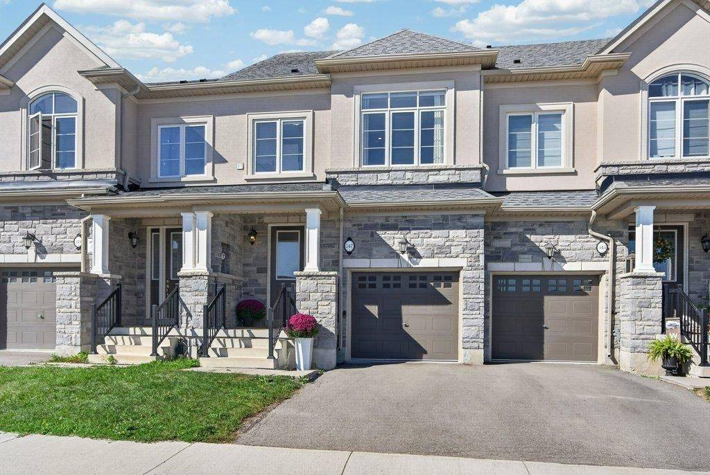 347 Raymond RD, Hamilton, ON L9K 0J8