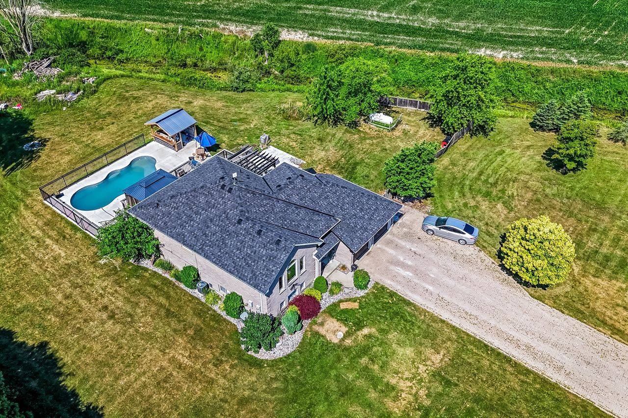 23999 Mayfair RD, Adelaide Metcalfe, ON N7G 3H4