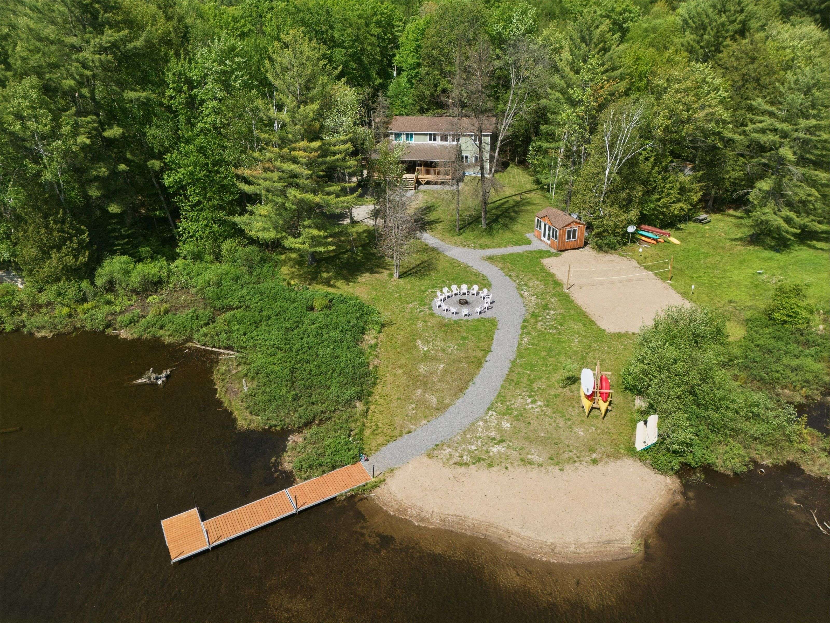 1013 Goodlife LN, Algonquin Highlands, ON P0A 1E0