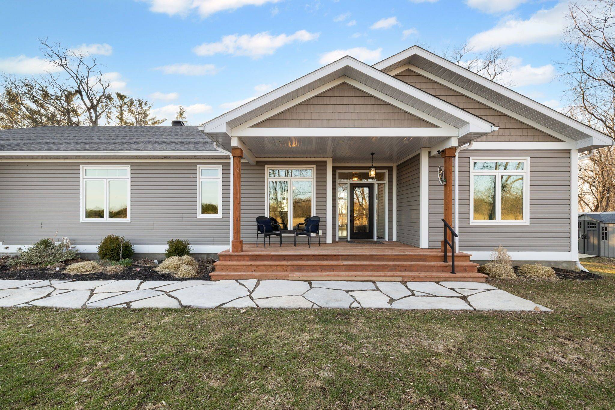 12 R9 RD, Rideau Lakes, ON K0G 1L0