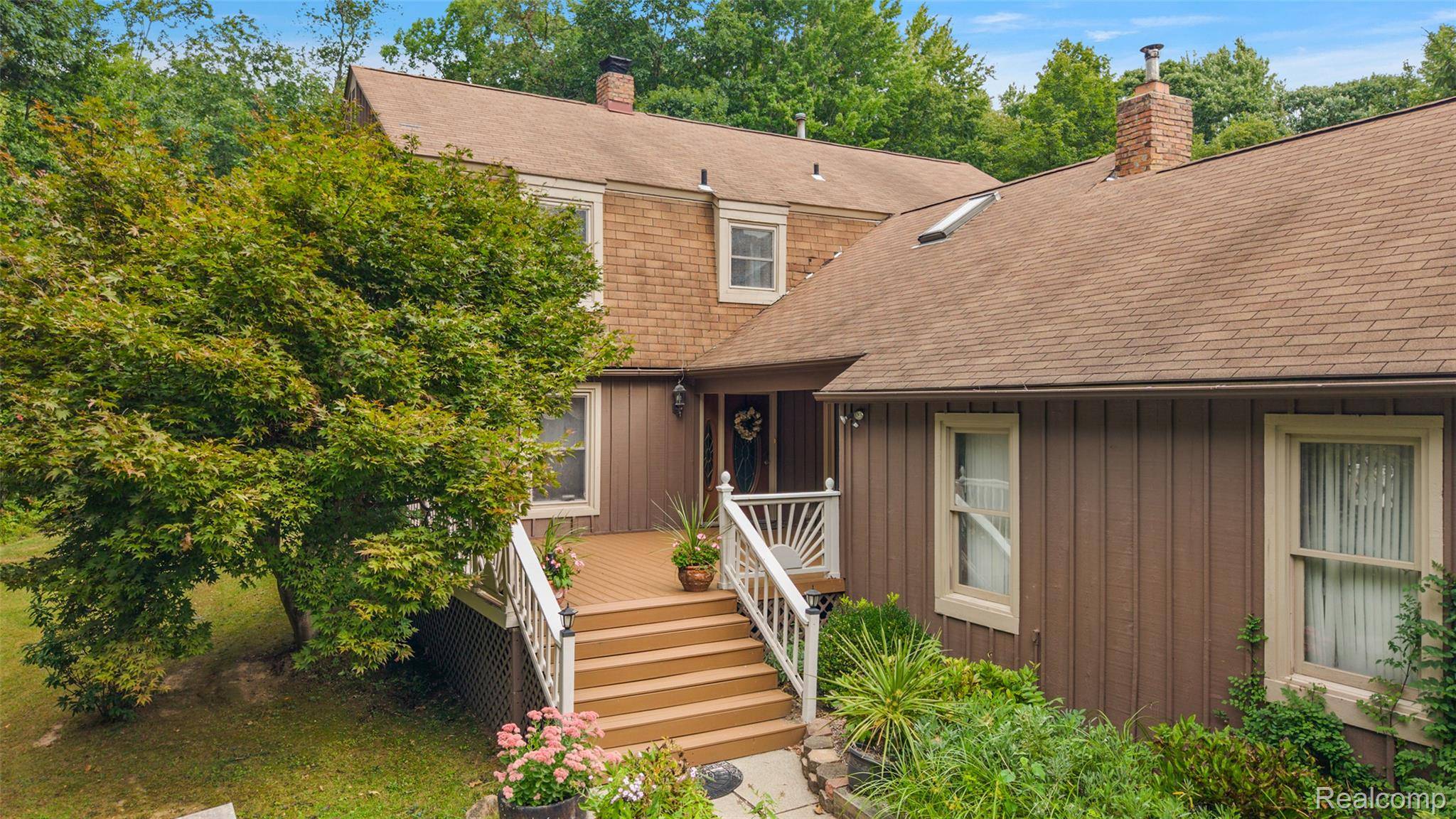 2201 E Gunn RD, Washington Township, MI 48306