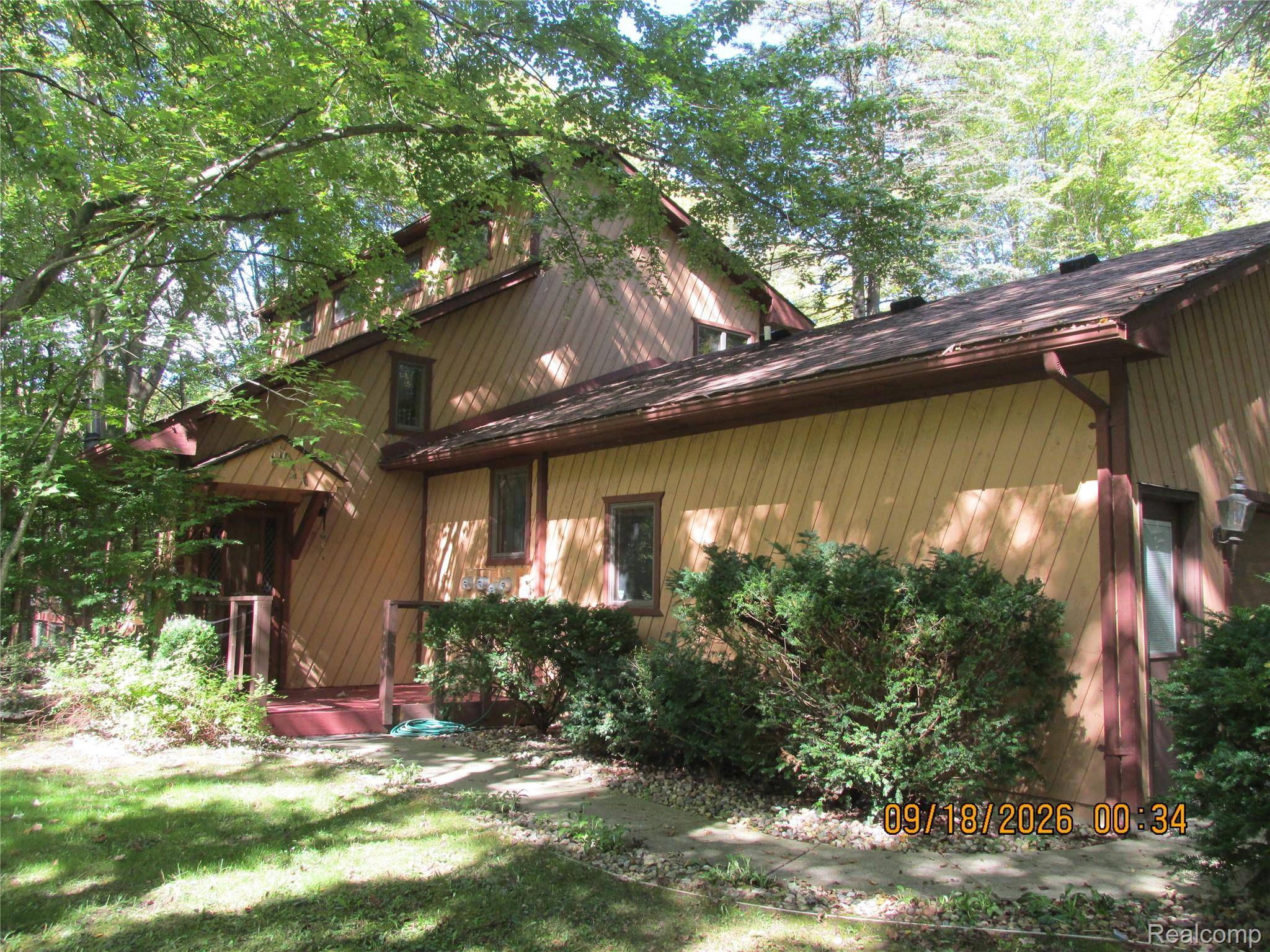 8505 Lindsey RD, Casco Township, MI 48064
