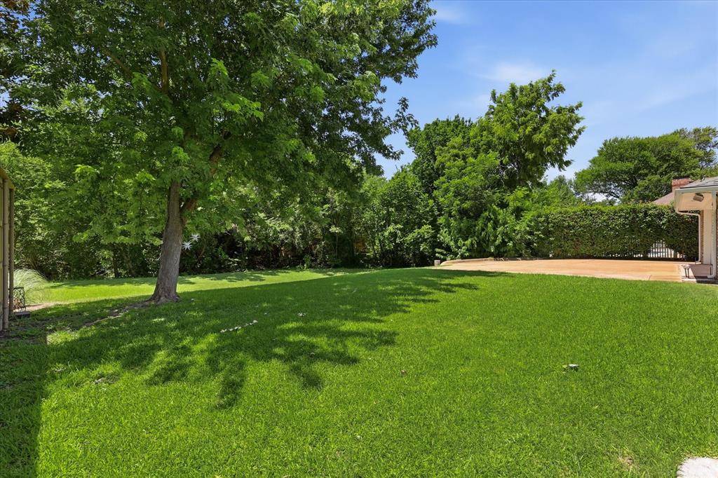 6706 La Manga Drive, Dallas, TX 75248