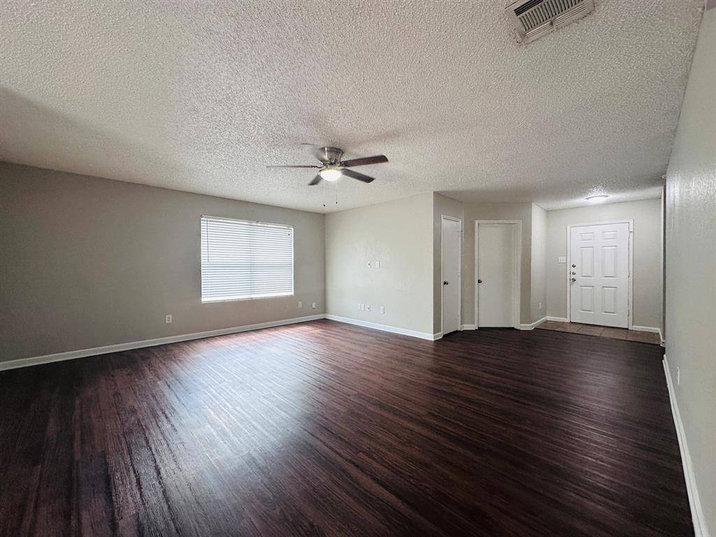 8600 Hawkview Drive, Fort Worth, TX 76179