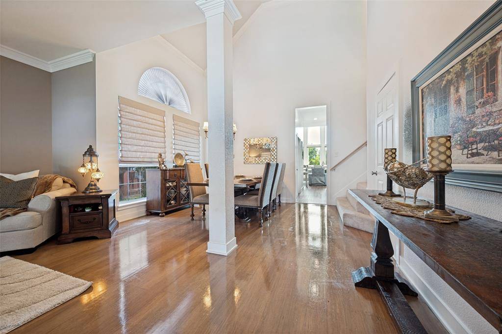 8524 Wellington Point Drive, Irving, TX 75063