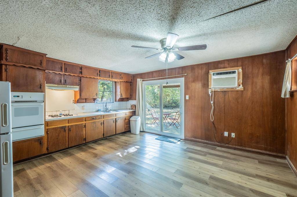 4412 Pierce Avenue, Fort Worth, TX 76119