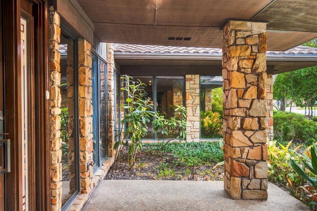 4829 Overton Woods Drive, Fort Worth, TX 76109