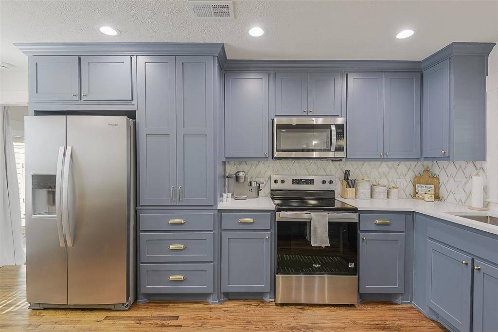 313 Highland Avenue, Waxahachie, TX 75165