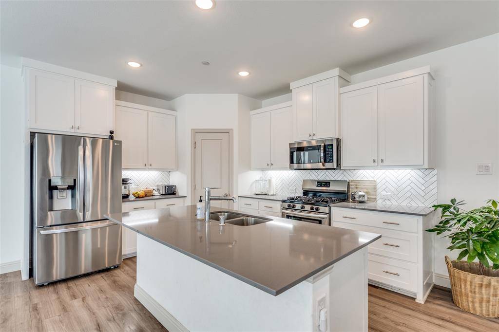 8833 Phoebe Road, Frisco, TX 75035