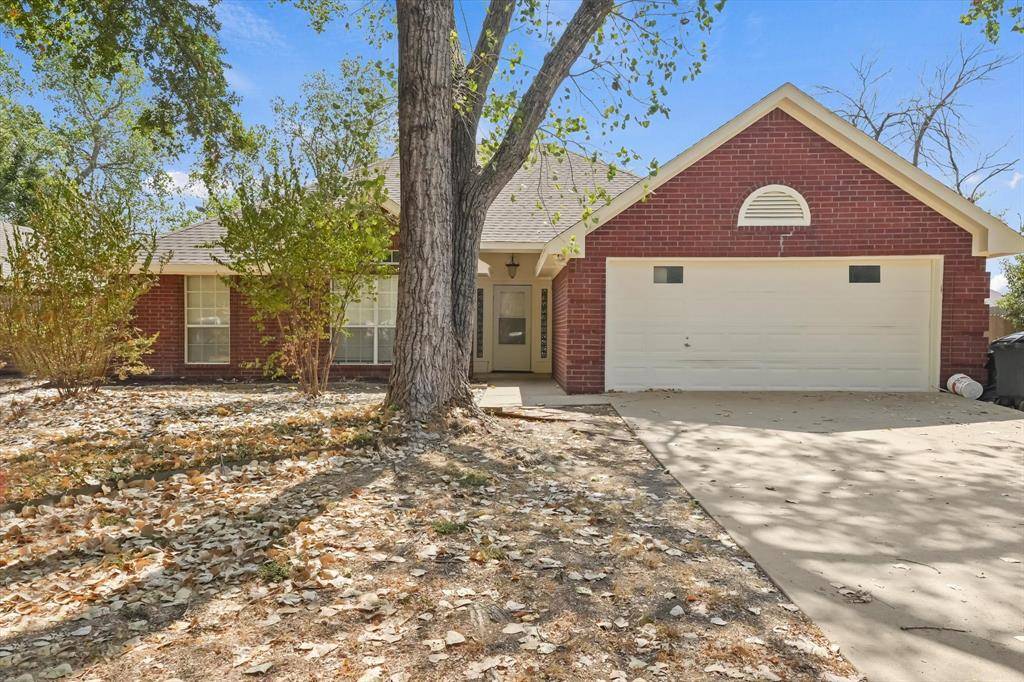 2129 Whetstone Drive, Corinth, TX 76210
