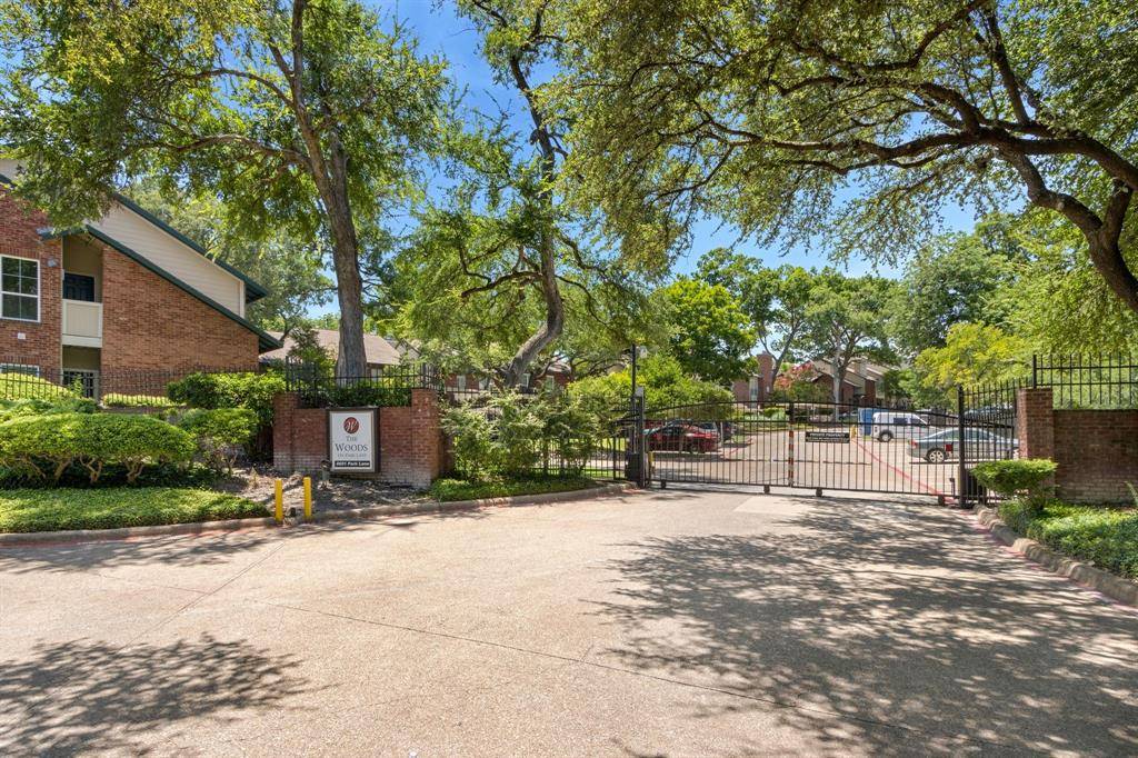 8601 Park Lane #221, Dallas, TX 75231