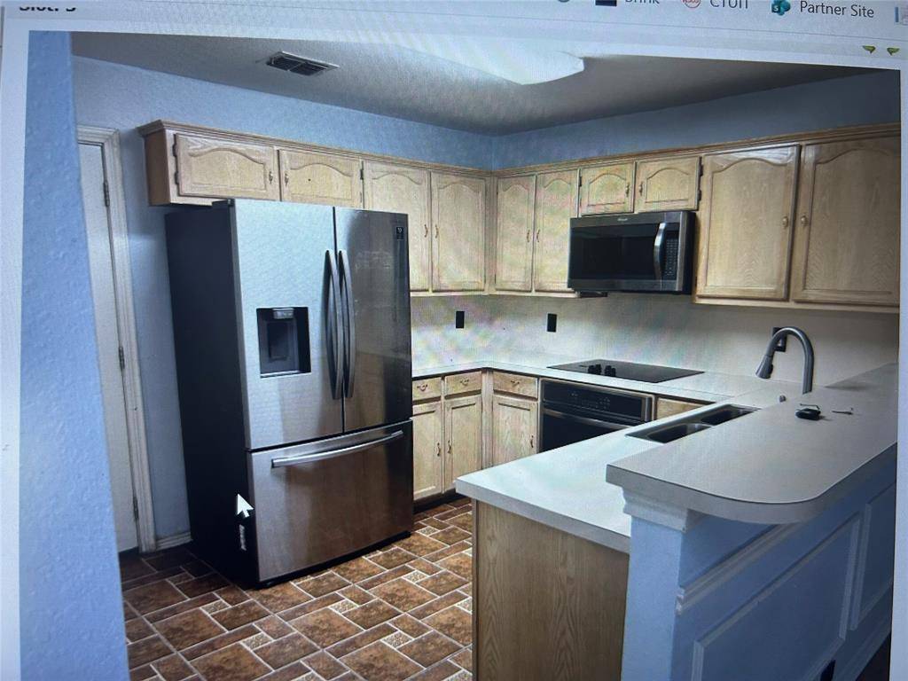 2114 Montclair Lane, Lewisville, TX 75067