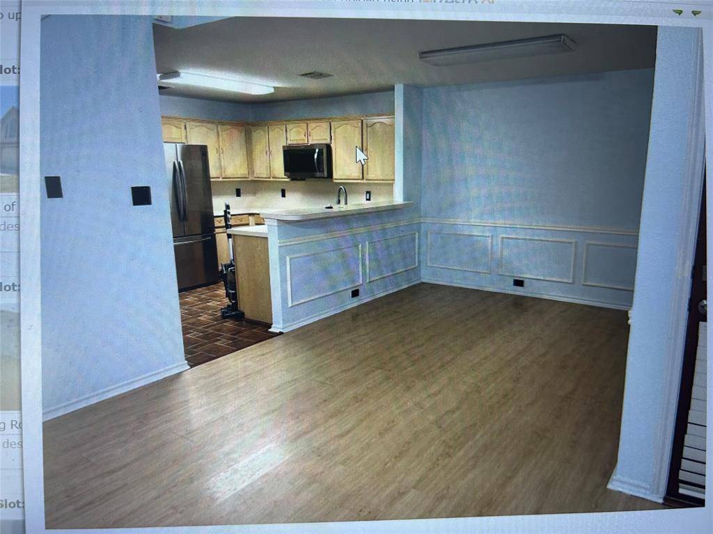 2114 Montclair Lane, Lewisville, TX 75067