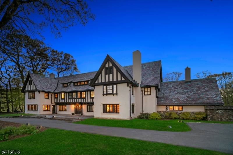 251 Mountainside Rd, Mendham Twp., NJ 07945