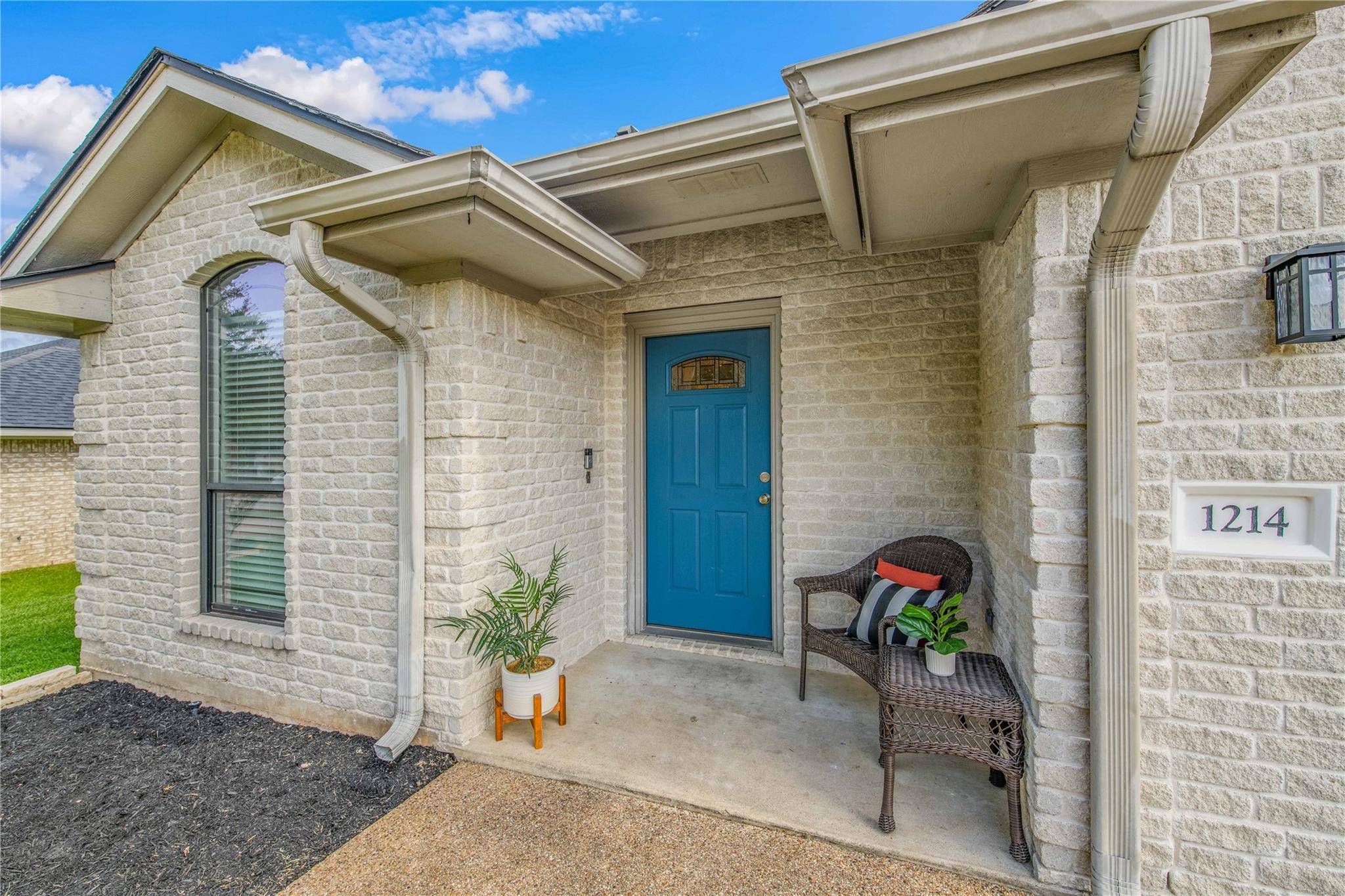 1214 Martinsville LN, College Station, TX 77845