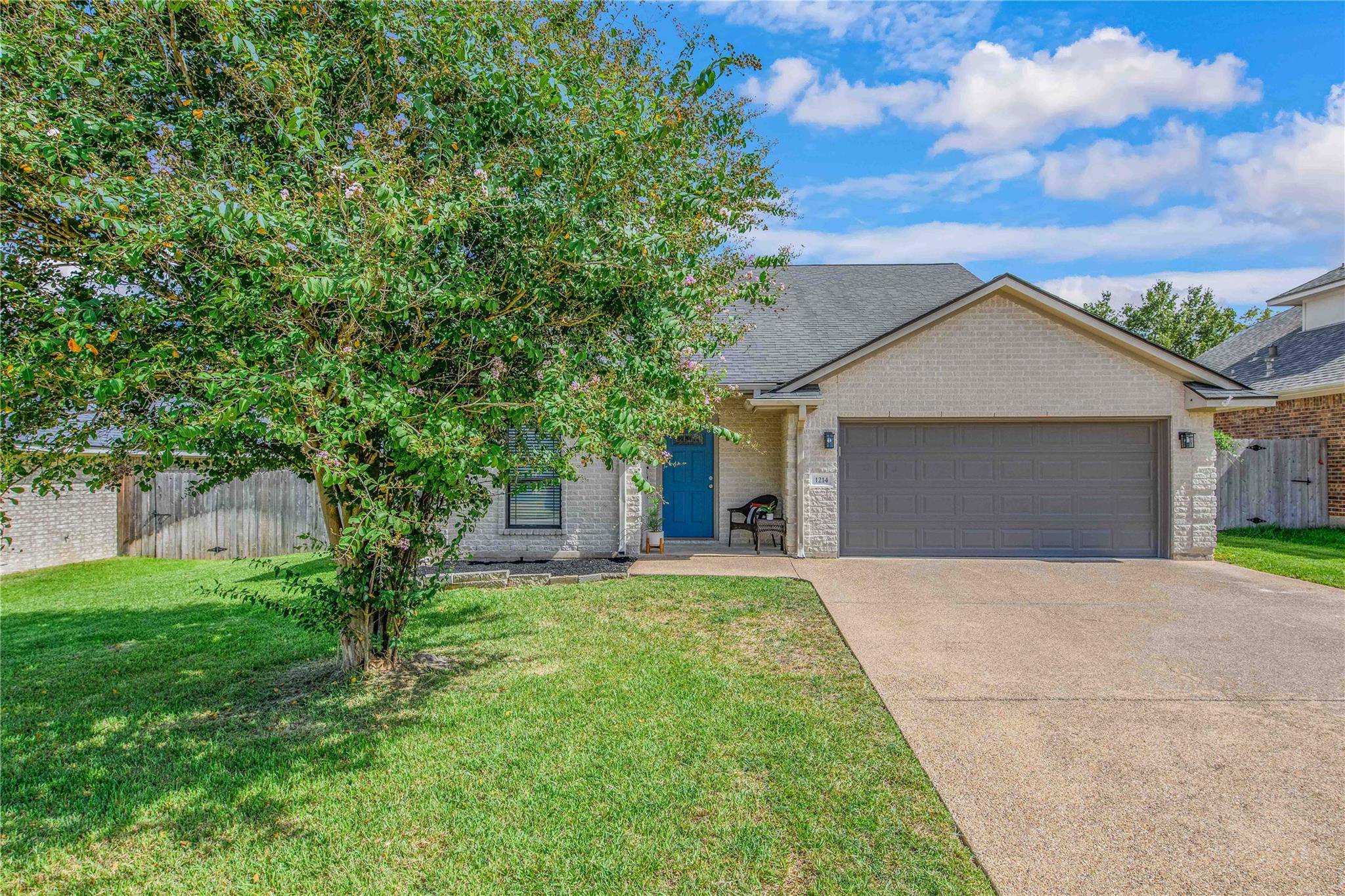 1214 Martinsville LN, College Station, TX 77845