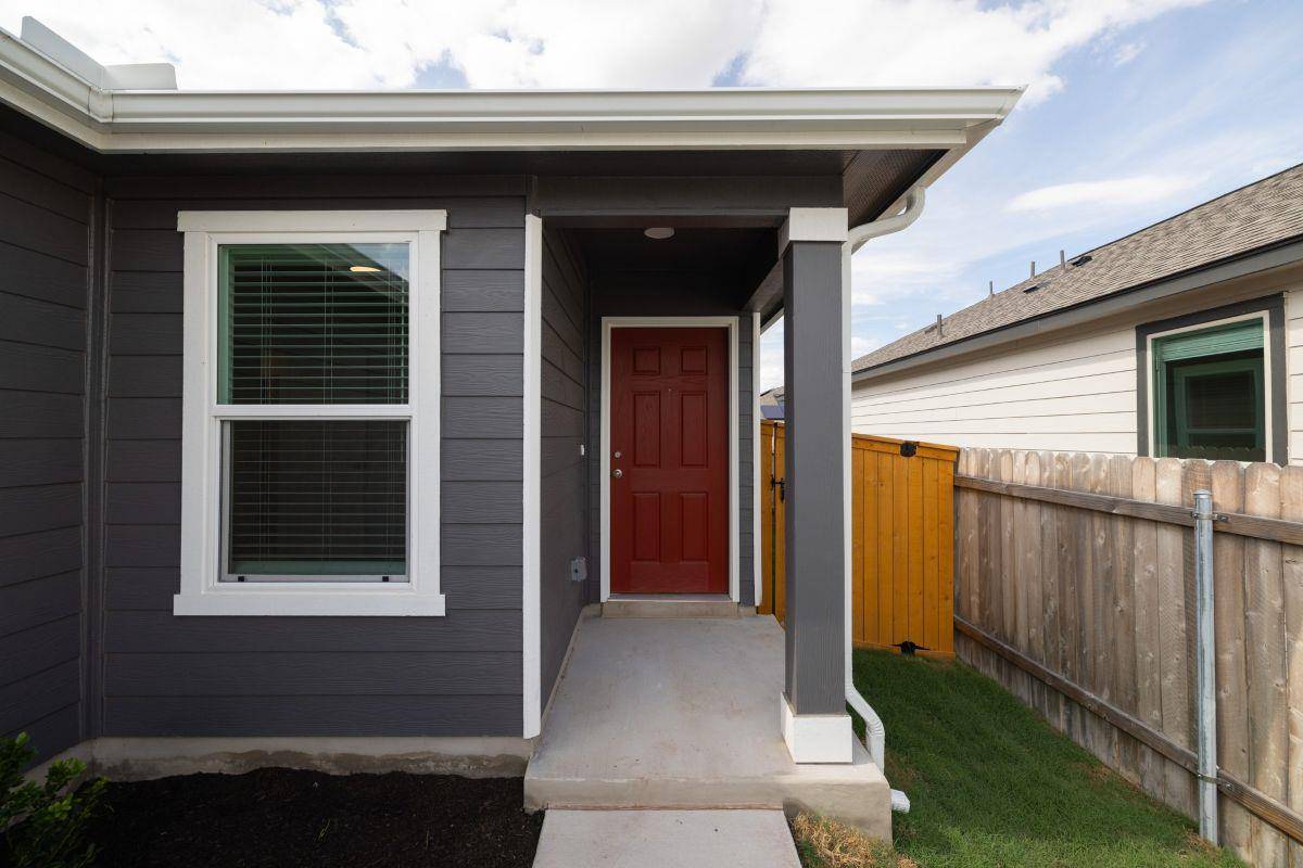284 Feathers ST, Jarrell, TX 76537