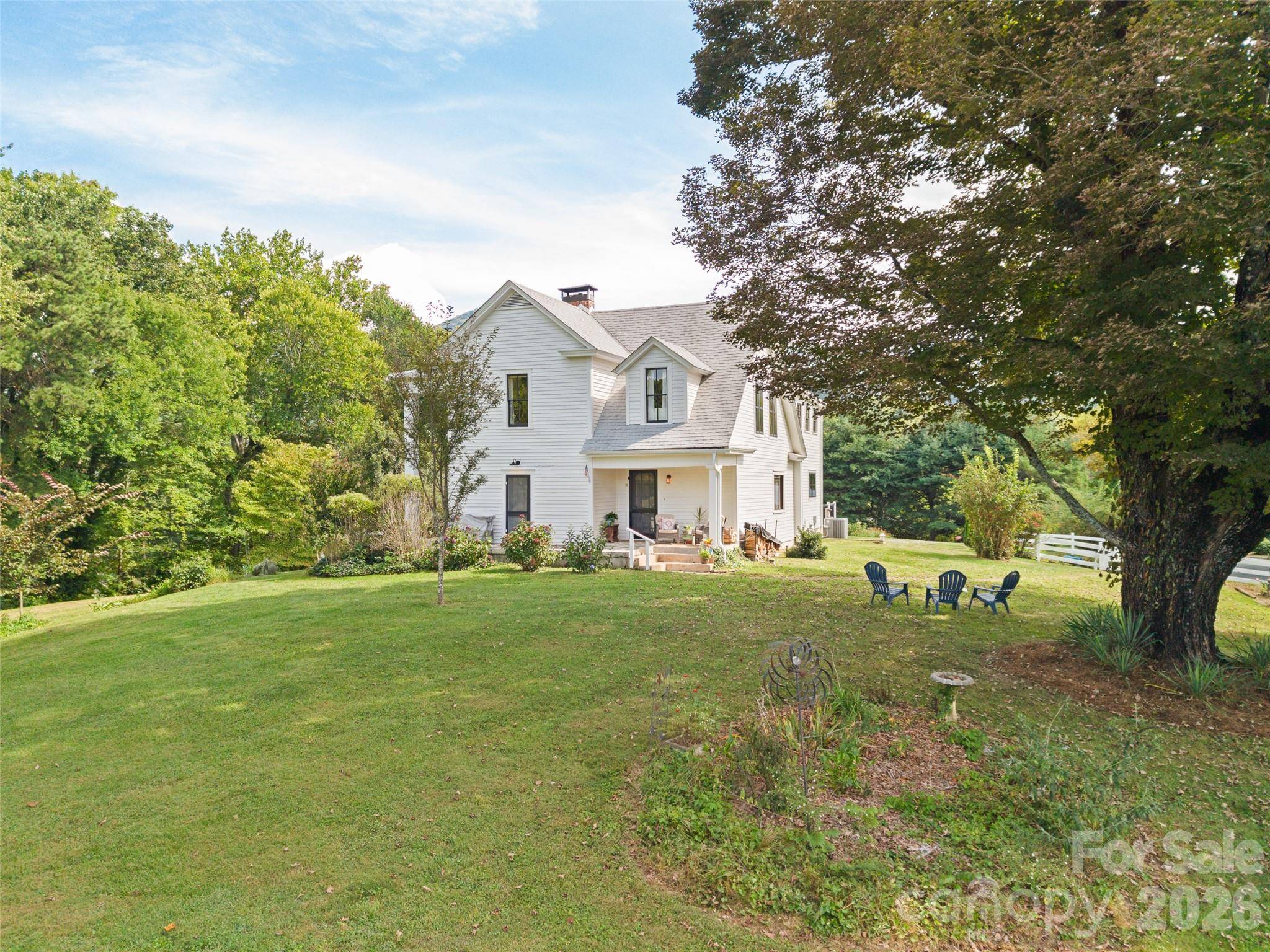 609 Auburn RD, Waynesville, NC 28786