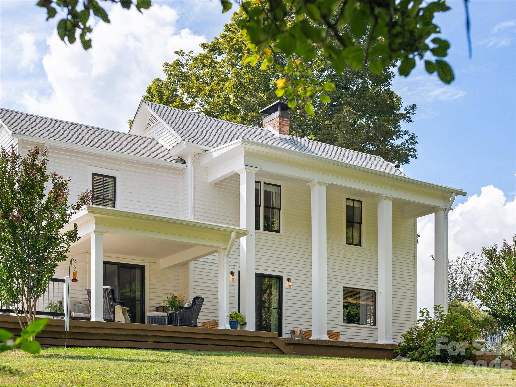 609 Auburn RD, Waynesville, NC 28786