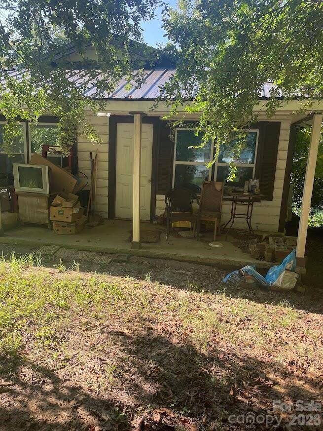 621 Johns LN, Gastonia, NC 28052