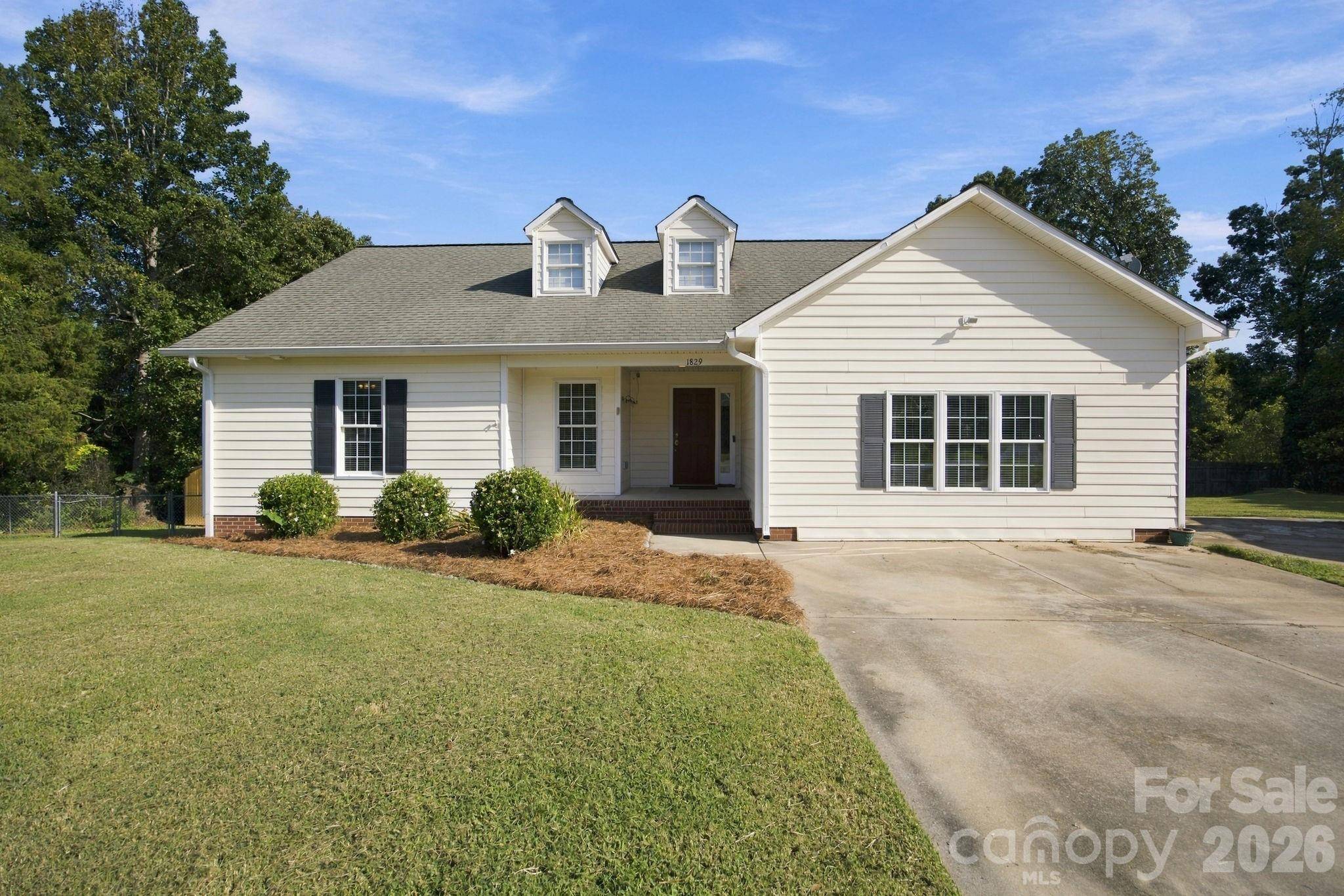 1829 Kenmore DR, Statesville, NC 28625