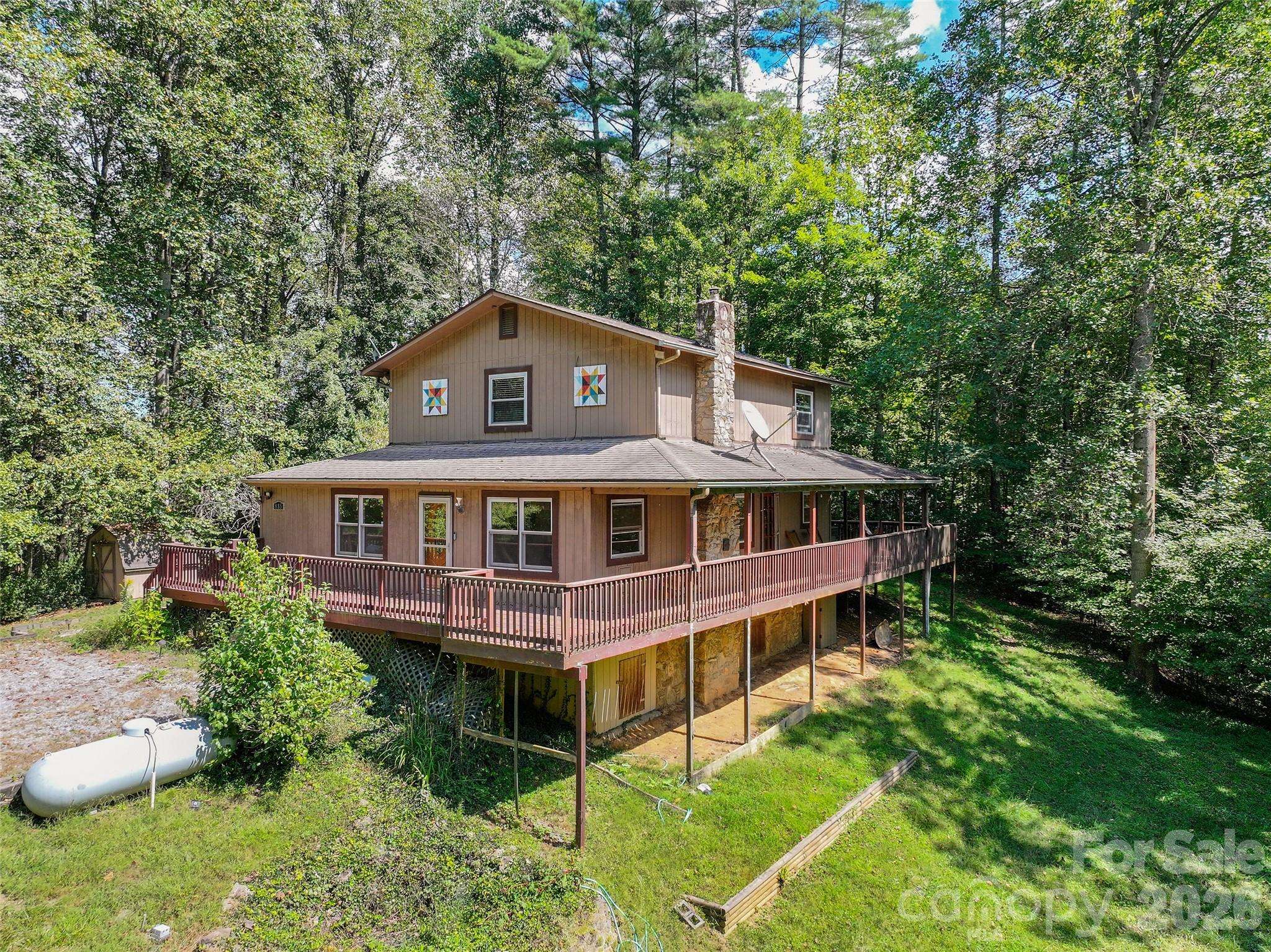 885 Rustic Heights RD, Waynesville, NC 28785