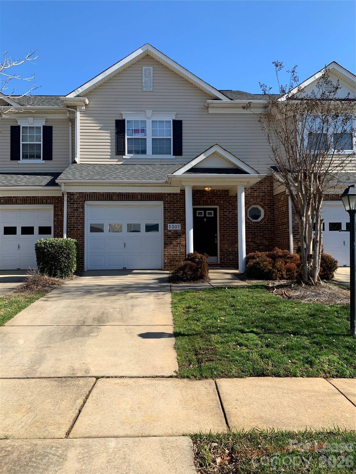 5307 Waverly Lynn LN, Charlotte, NC 28269