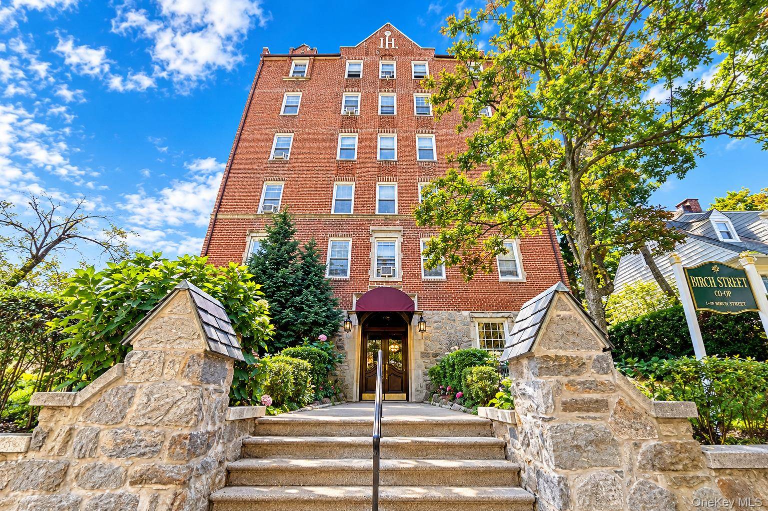 40 E Birch ST #Apt 4D, Mount Vernon, NY 10552