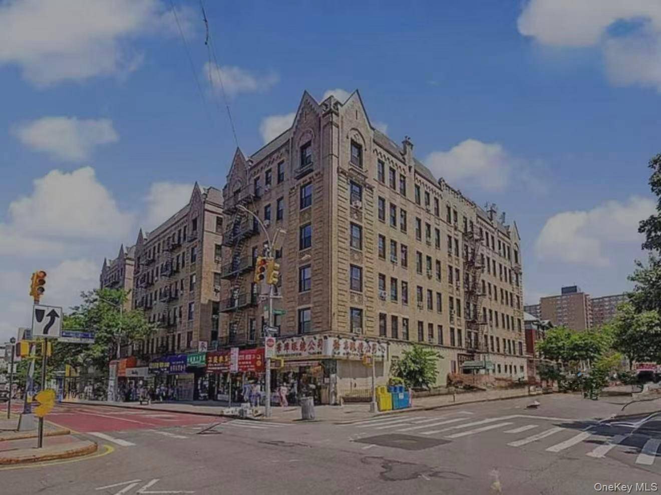 136-05 Sanford AVE #4O, Flushing, NY 11355