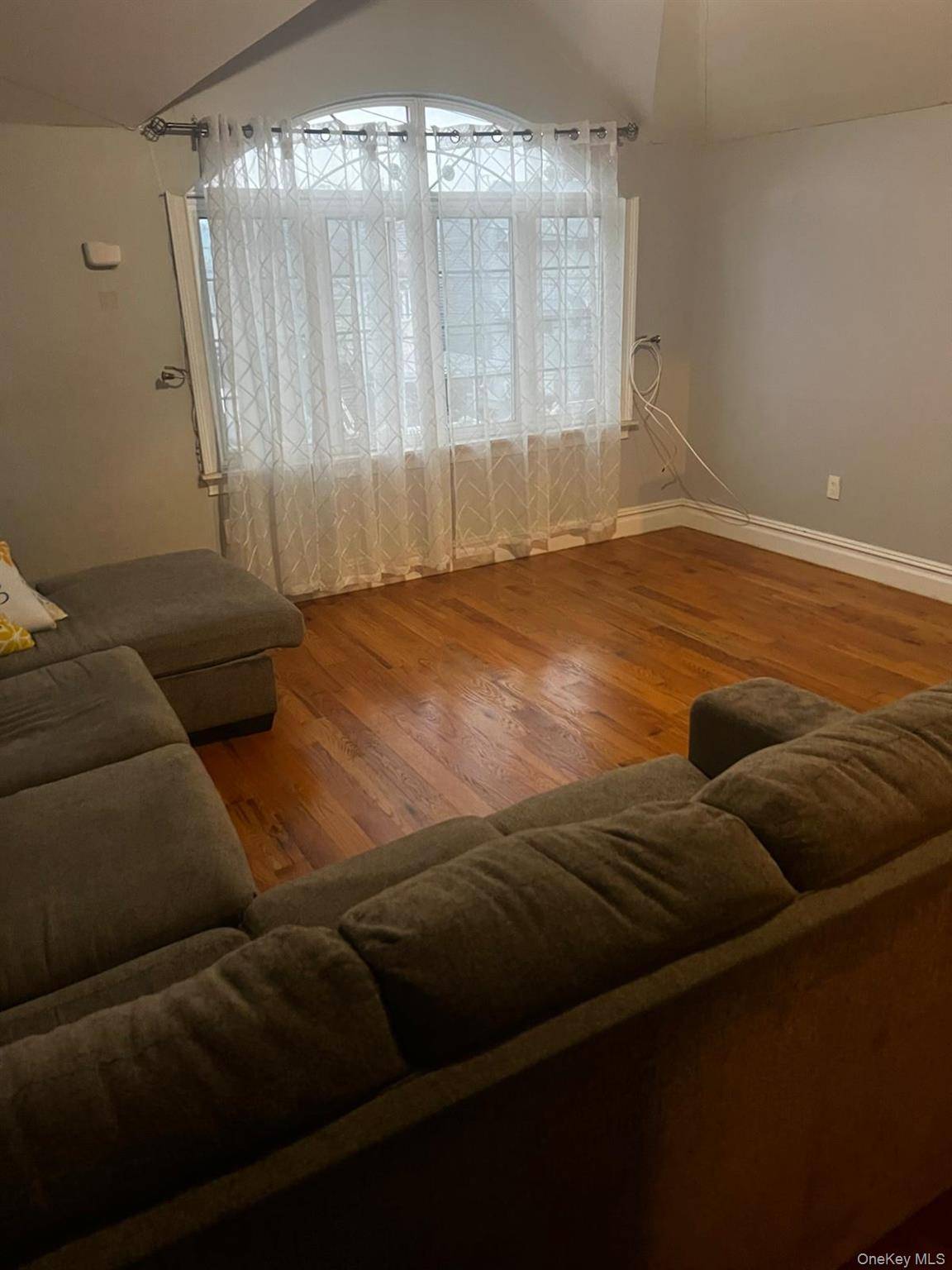 136 Stephens Ave, Bronx, NY 10473