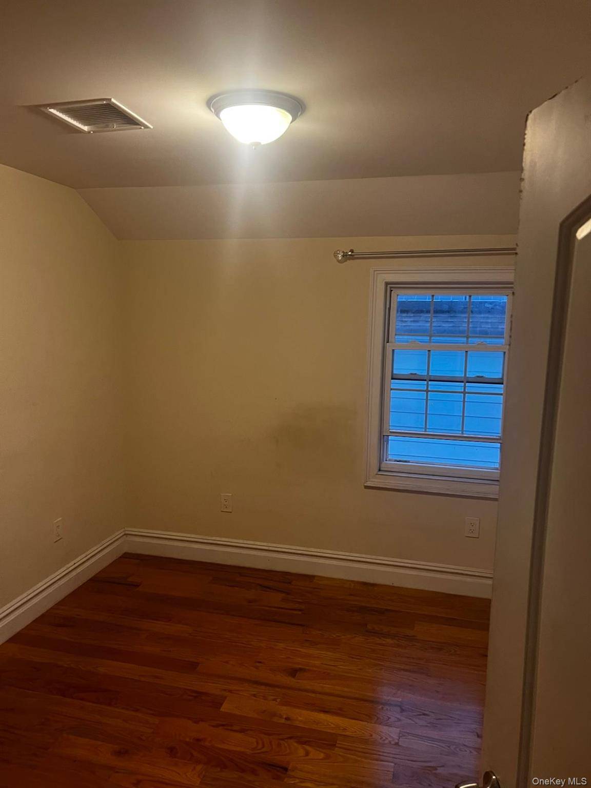 136 Stephens Ave, Bronx, NY 10473