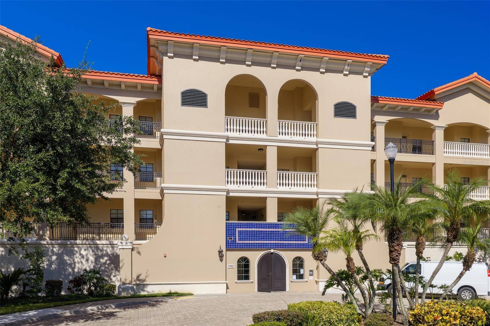 7702 LAKE VISTA CT #303, Lakewood Ranch, FL 34202