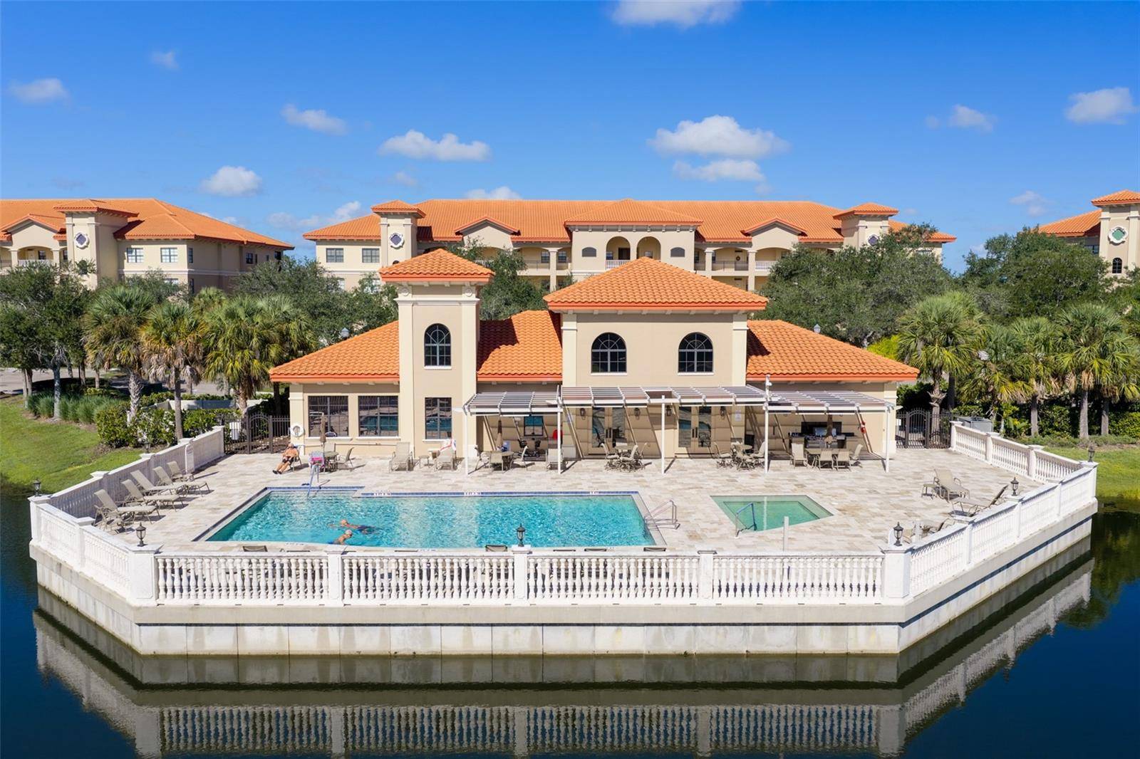 7702 LAKE VISTA CT #303, Lakewood Ranch, FL 34202