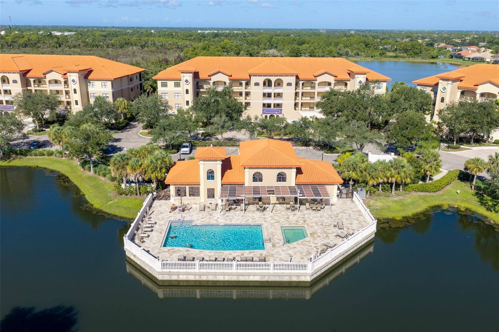 7702 LAKE VISTA CT #303, Lakewood Ranch, FL 34202