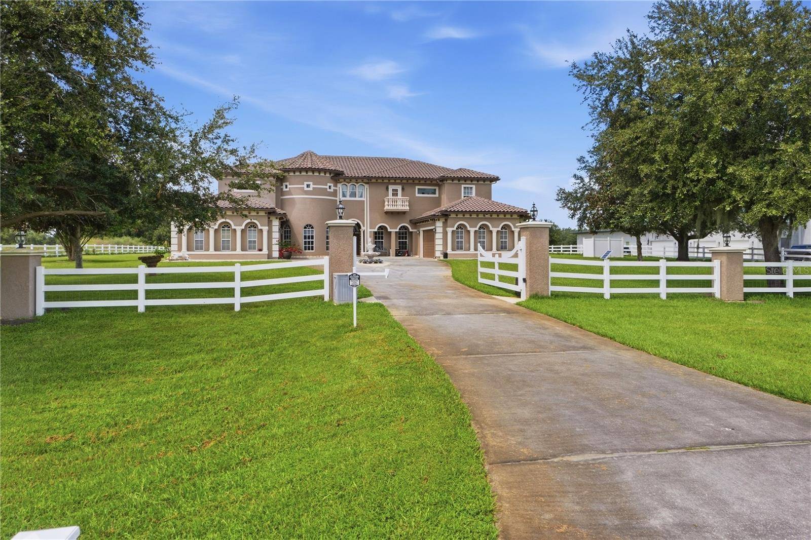 19313 EAGLE RUN, Groveland, FL 34736