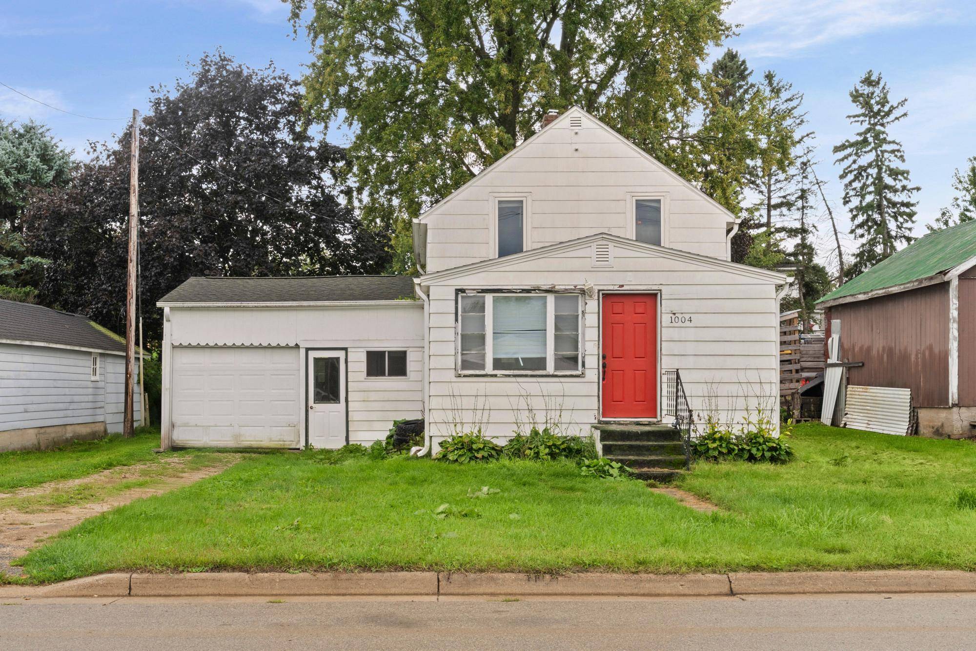 1004 E Main ST, Caledonia, MN 55921