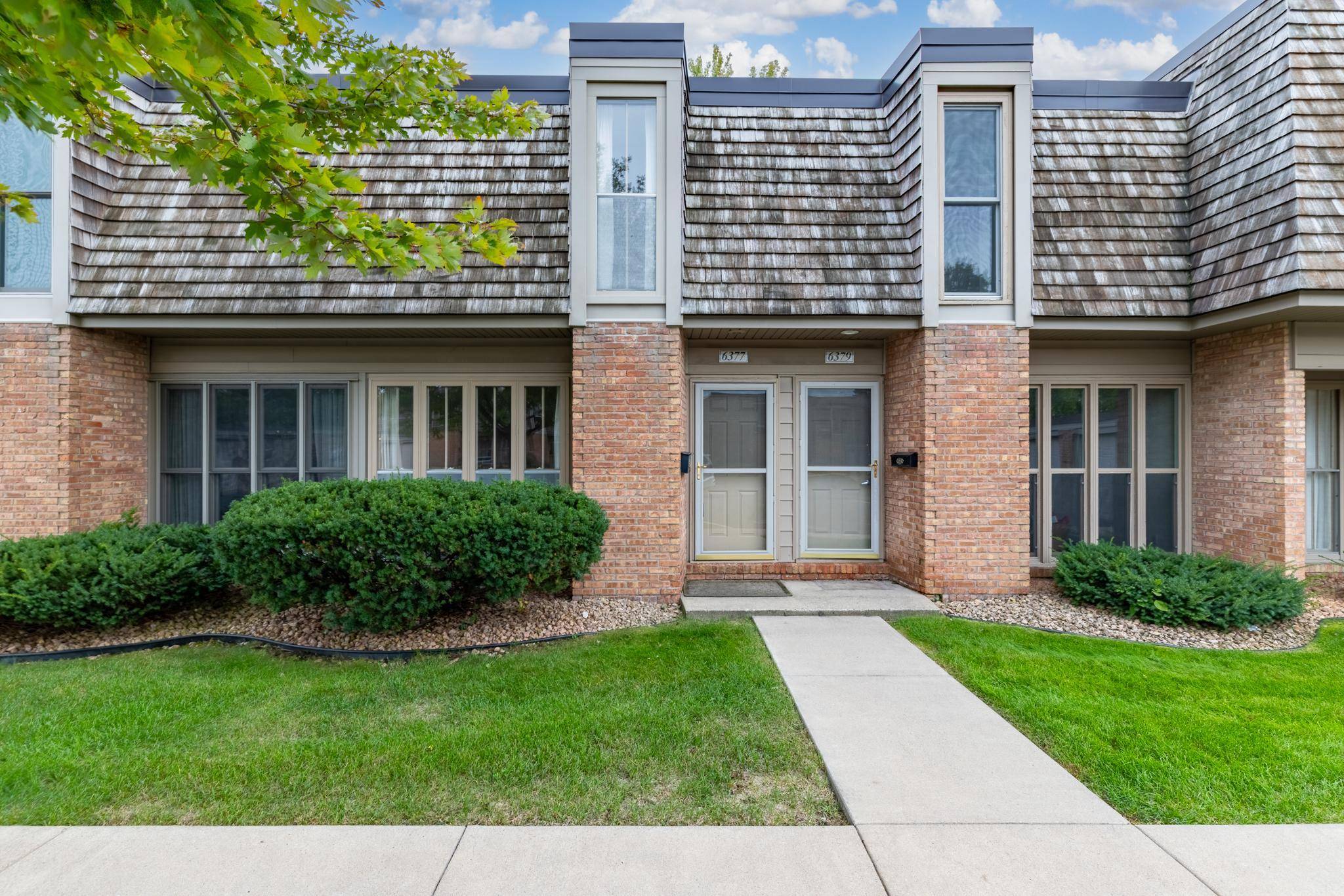 6377 Barrie RD, Edina, MN 55435