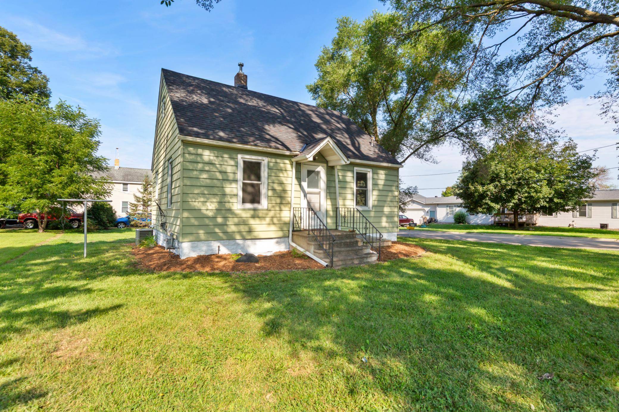 2210 2nd AVE NW, Faribault, MN 55021