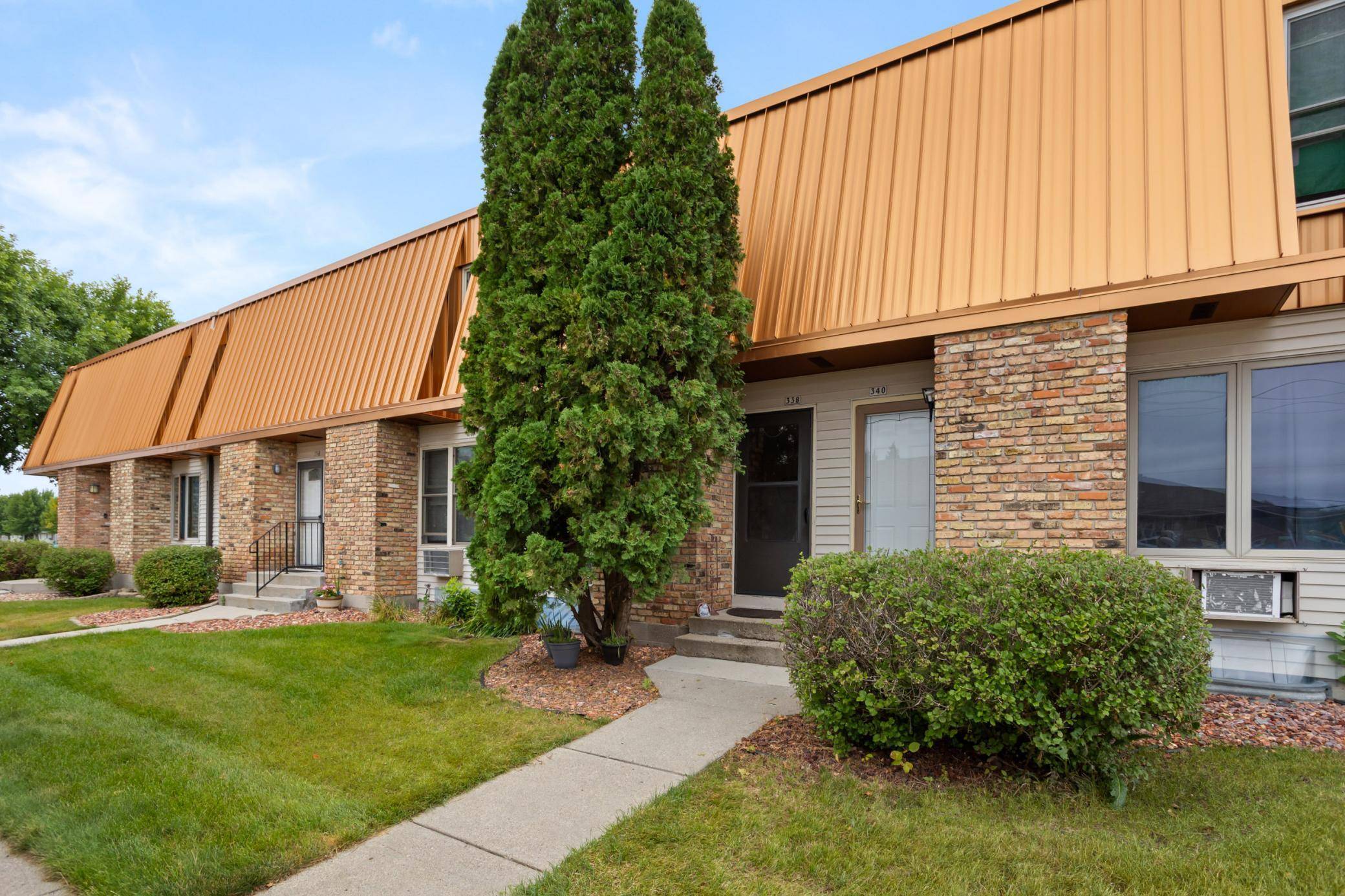 338 13th AVE E, West Fargo, ND 58078