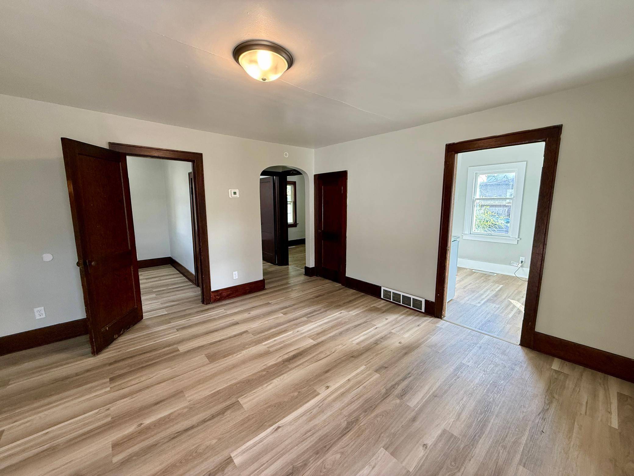 1033 2nd ST SE, Valley City, ND 58072