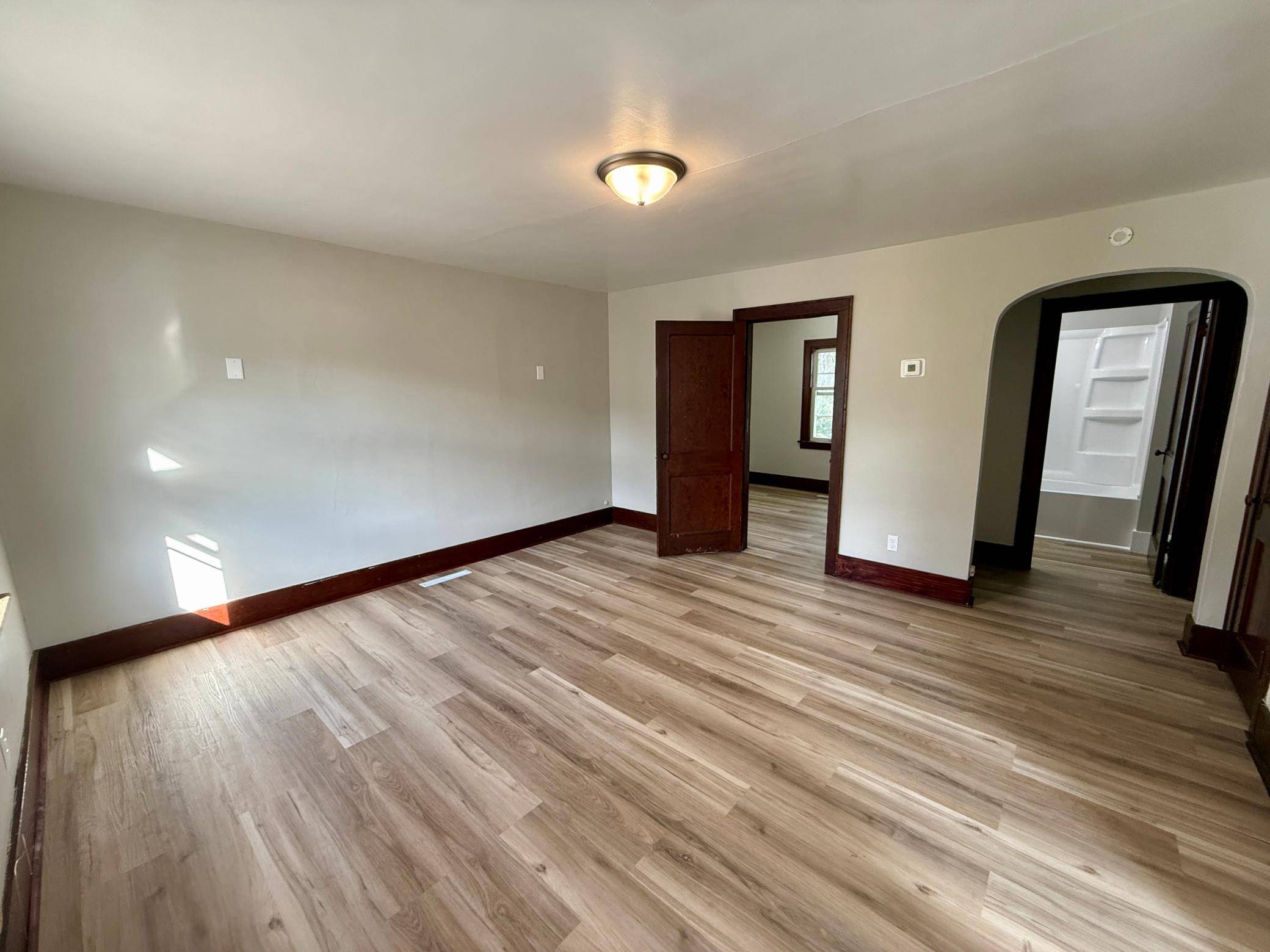1033 2nd ST SE, Valley City, ND 58072