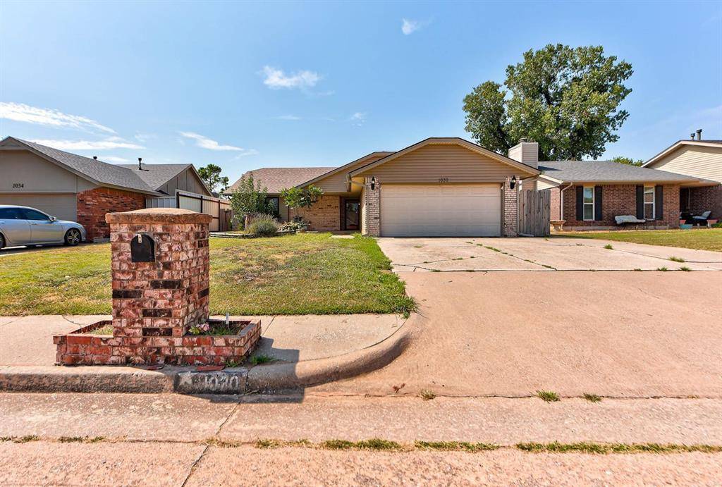 1030 Walsh LN, Yukon, OK 73099