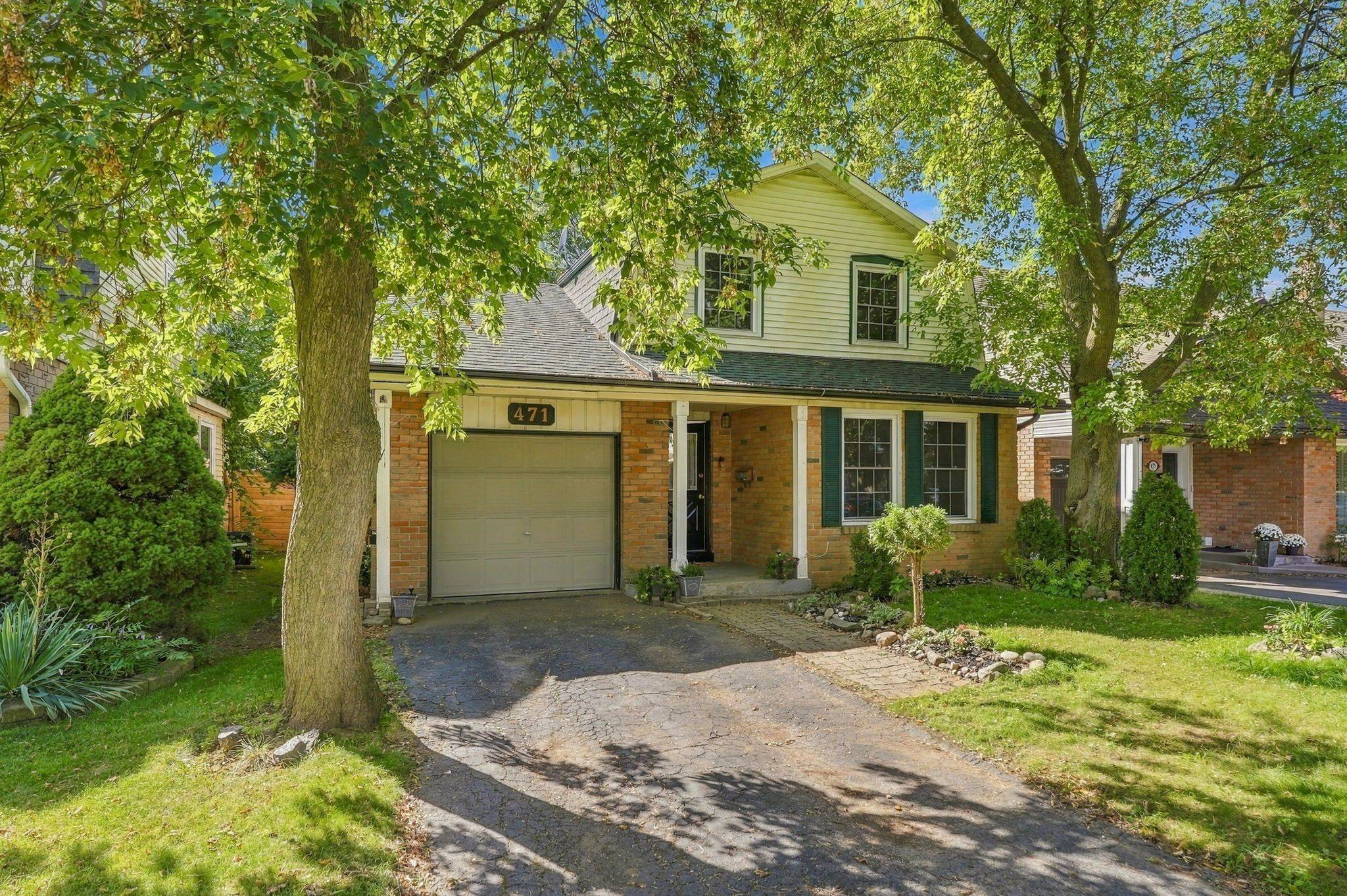 471 KNIGHTSBRIDGE CRES, Hamilton, ON L9G 3S4