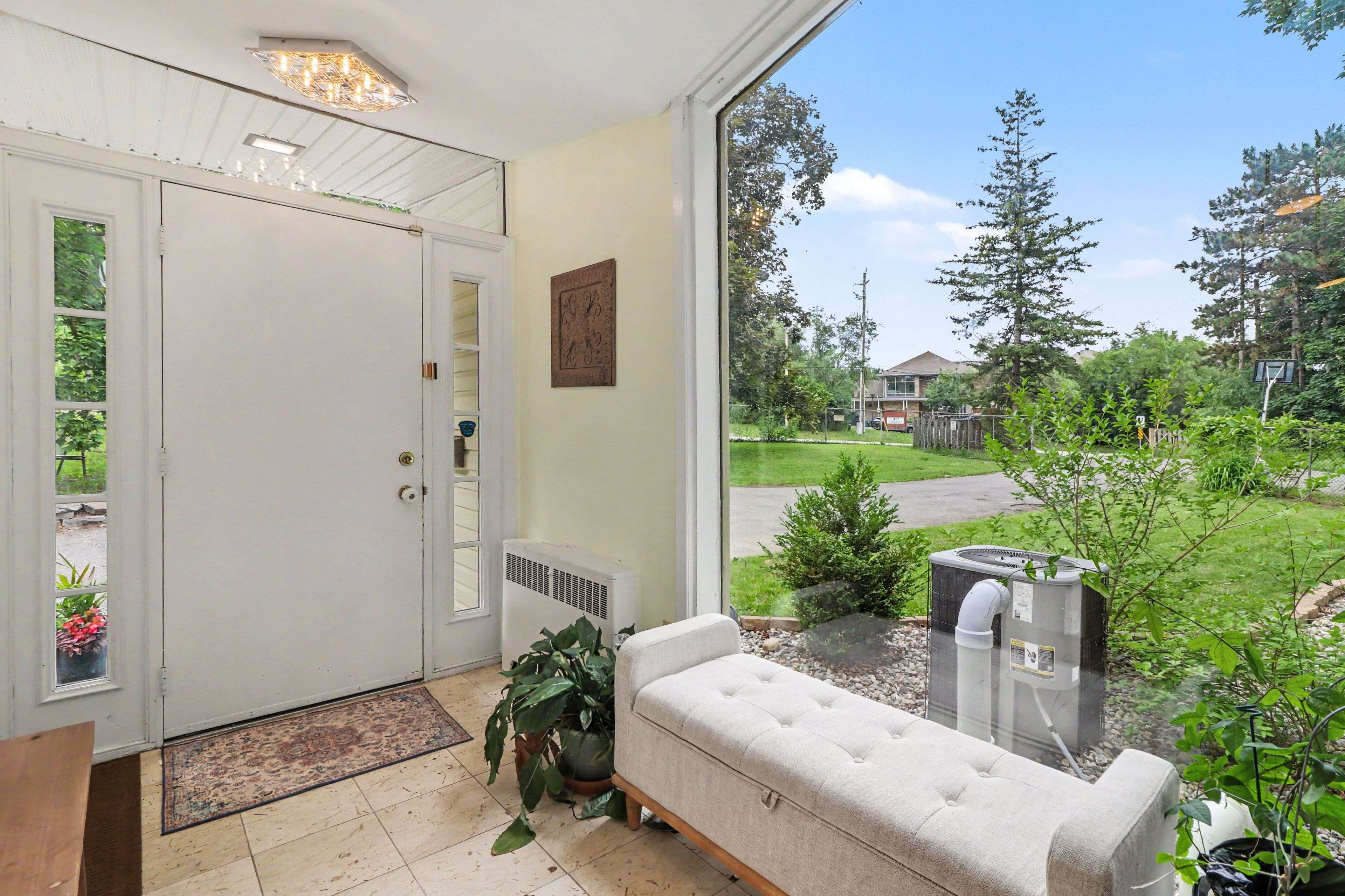 1770 Montreal RD, Beacon Hill North - South And Area, ON K1J 6N3
